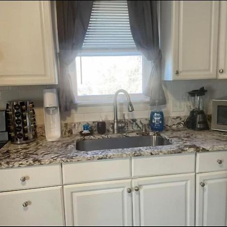 Charming Cottage Historic Falmouth Cape Cod Near Beach And Downtown 2Br 1Bath Deck Экстерьер фото