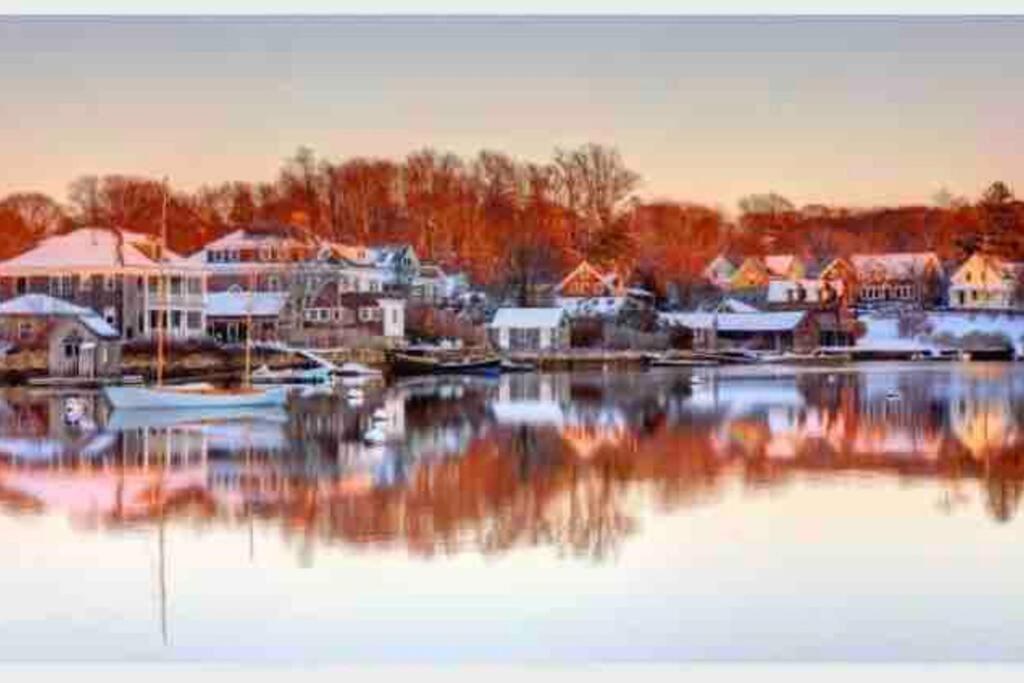 Charming Cottage Historic Falmouth Cape Cod Near Beach And Downtown 2Br 1Bath Deck Экстерьер фото